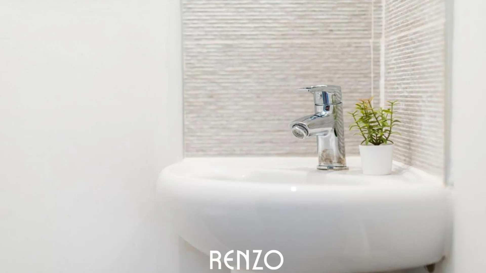 Gorgeous 4-Bed Home In Nottingham By Renzo, Free Driveway Parking, Great Location! United Kingdom